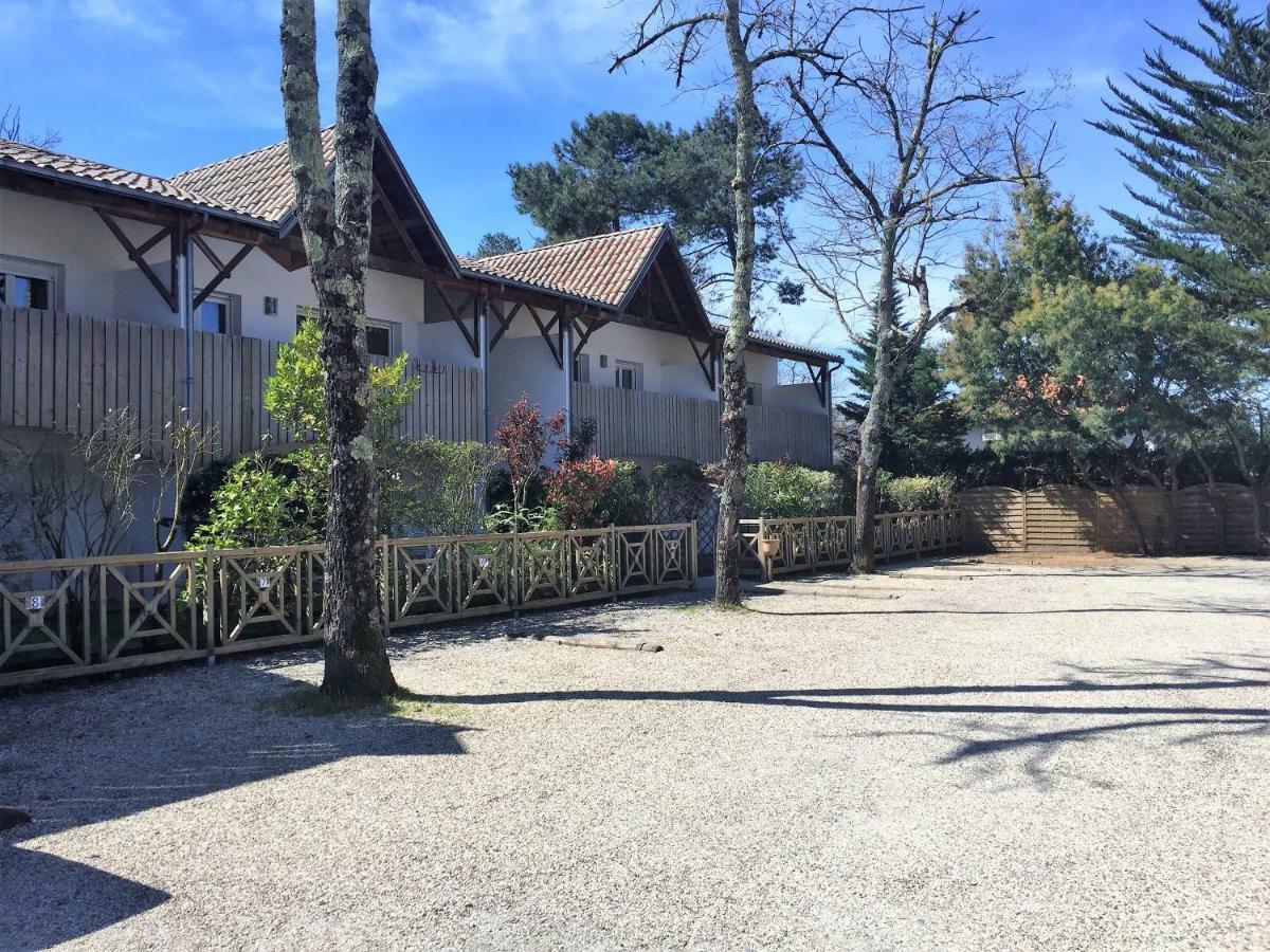 Appartement Cosy - Les Ecureuils Ares Exterior foto